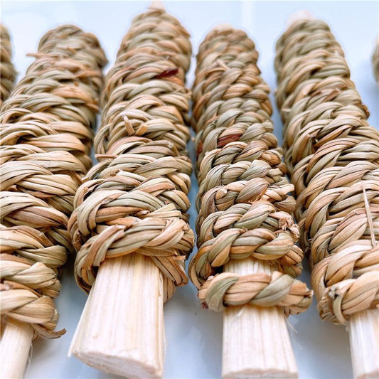 Bamboo Bliss Straw Molar Toy – Natural Chew for Small Pets